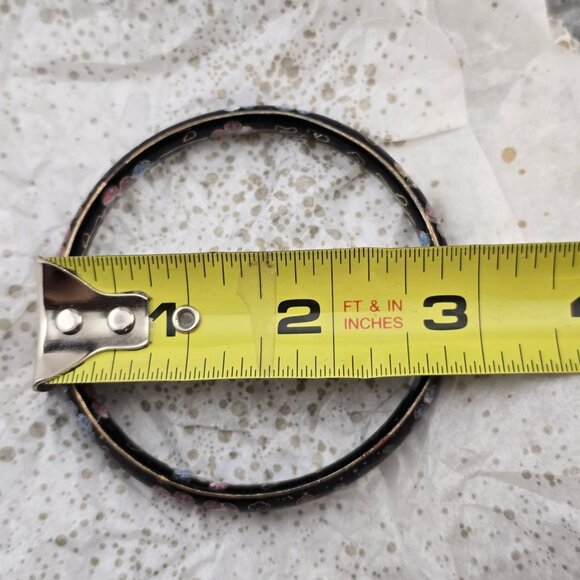 Vintage Black Cloisonné Bangle Bracelet With Floral Enamel Design In Blue & Pink - Picture 9 of 9